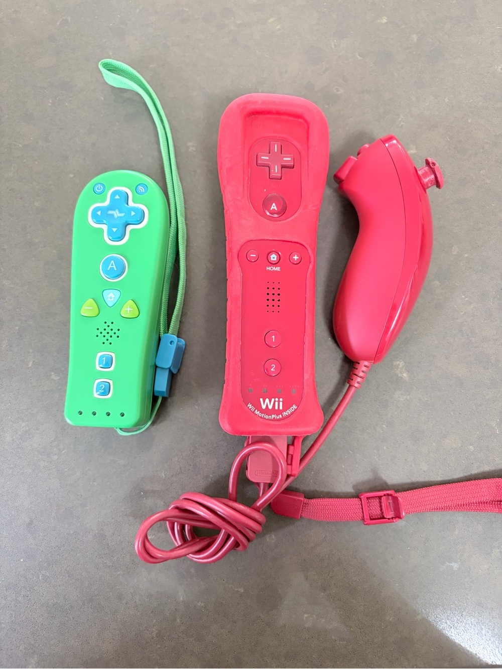 Wii Nintendo Red MotionPlus Remote with Red Nunchuk and Green Remote unbranded